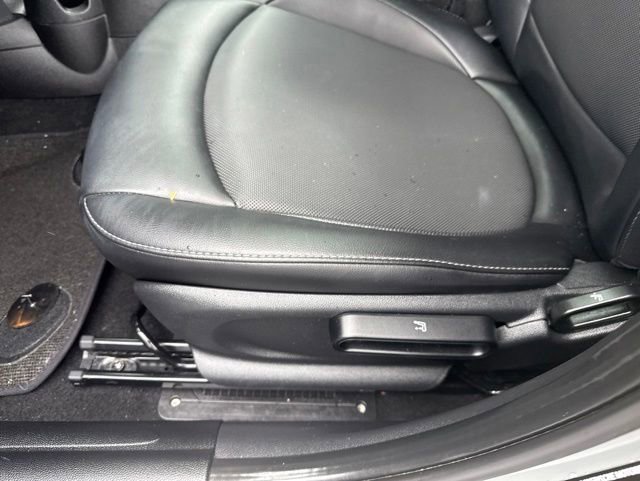 Used 2018 MINI Cooper 4-Door Hardtop FWD image 13