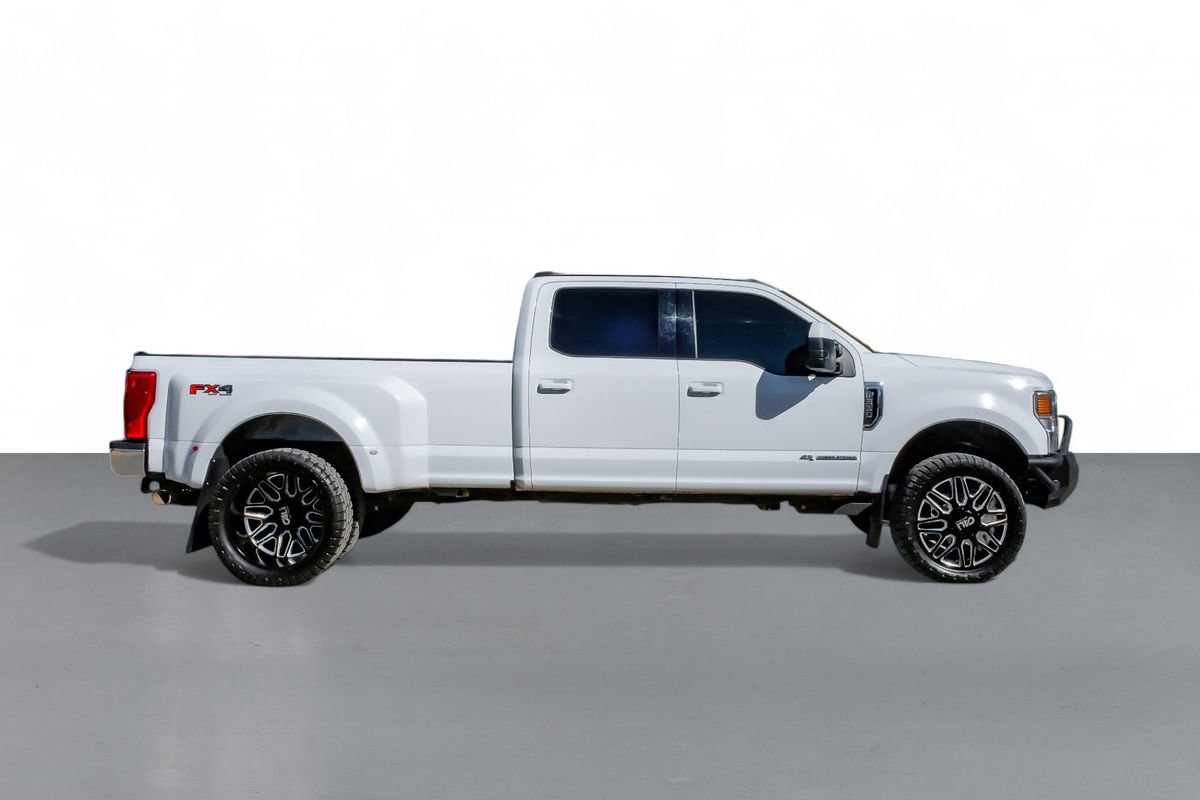 Used 2022 Ford F350 Lariat image 5