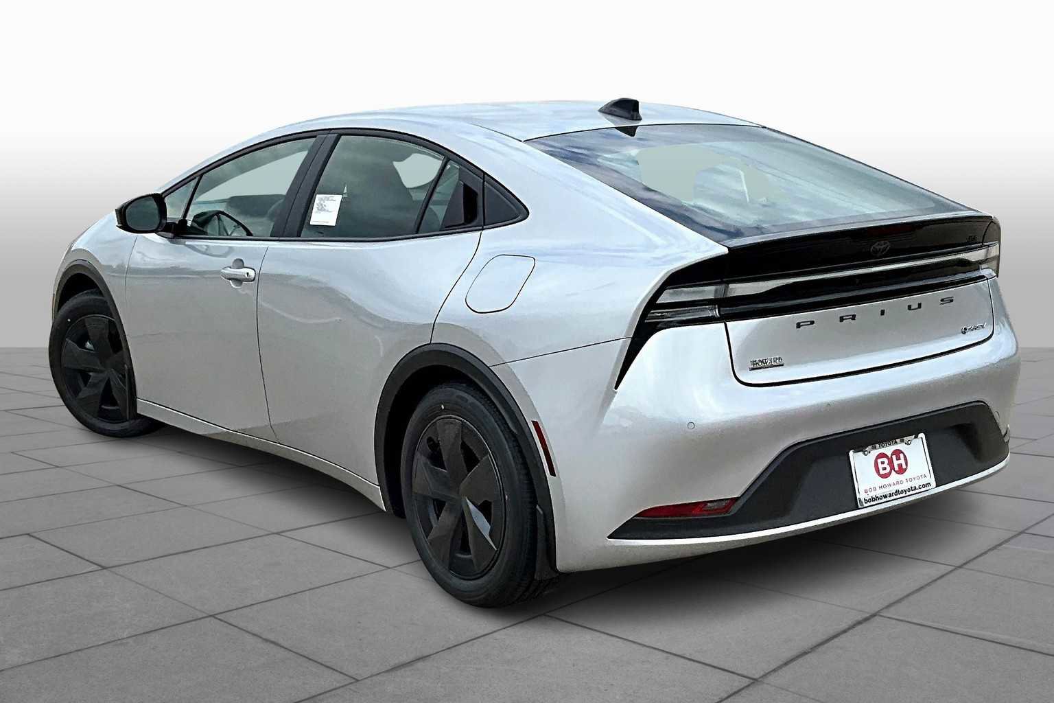 New 2026 Toyota Prius Plug-In Hybrid image 12