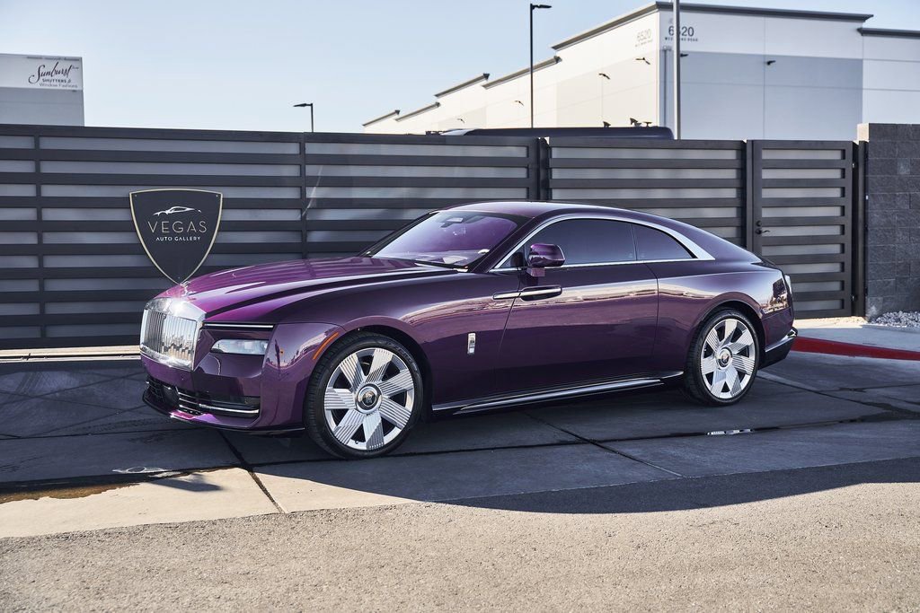 Used 2024 Rolls-Royce Spectre w/ Spectre Launch Package image 6