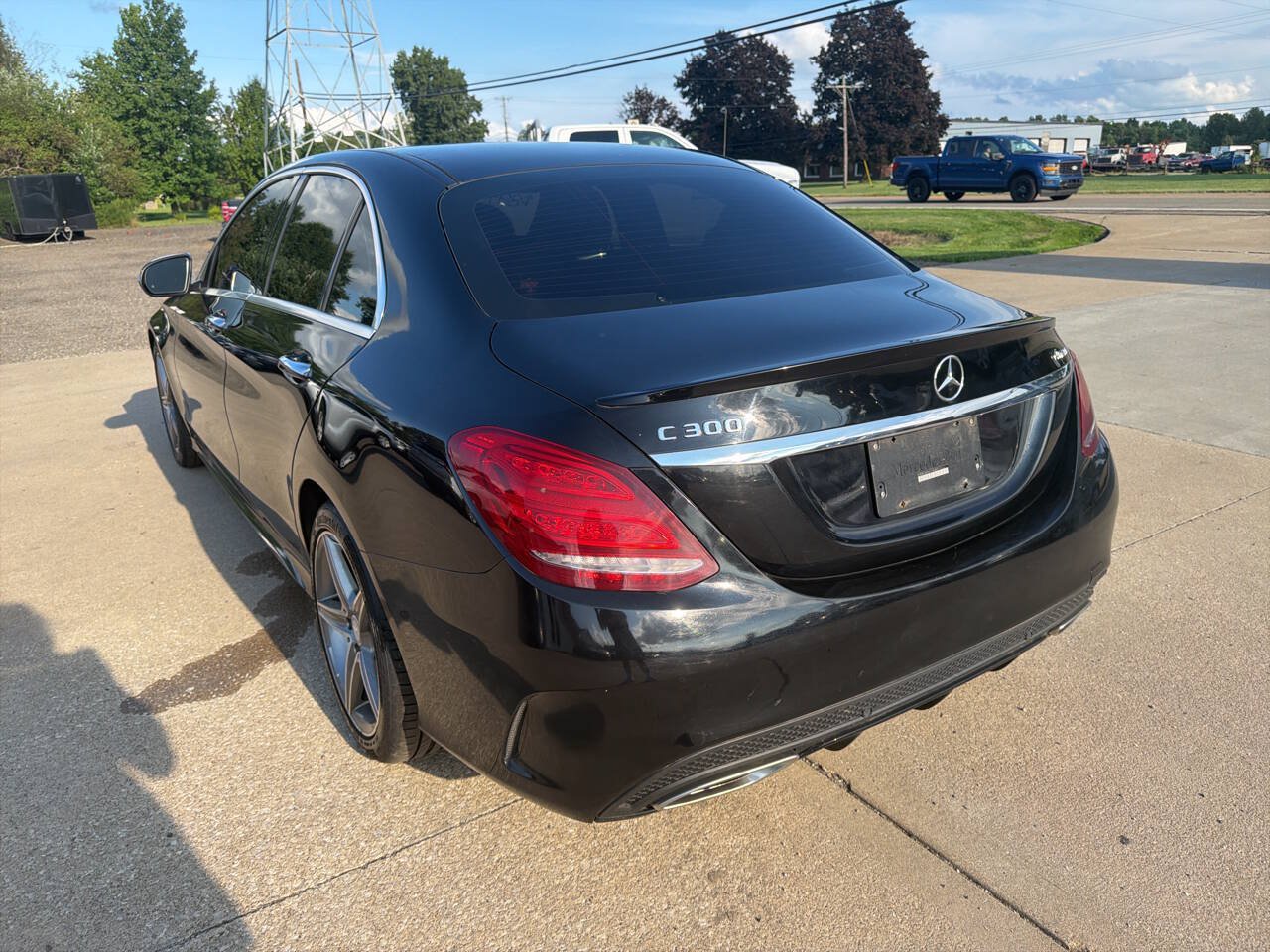 Used 2017 Mercedes-Benz C 300 4MATIC Sedan image 5