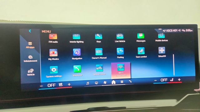 Used 2026 BMW 540i xDrive image 52