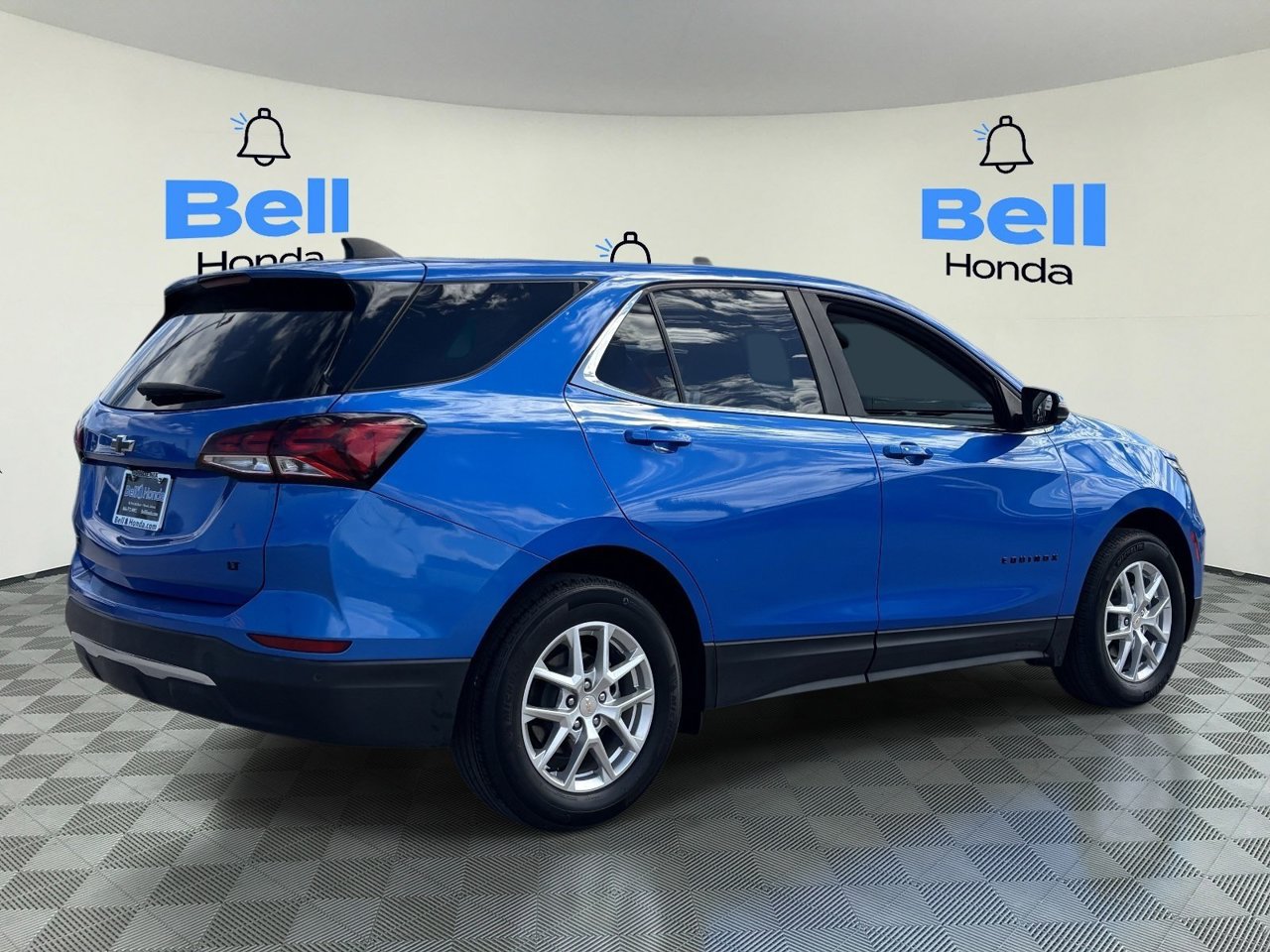 Used 2024 Chevrolet Equinox LT FWD image 4