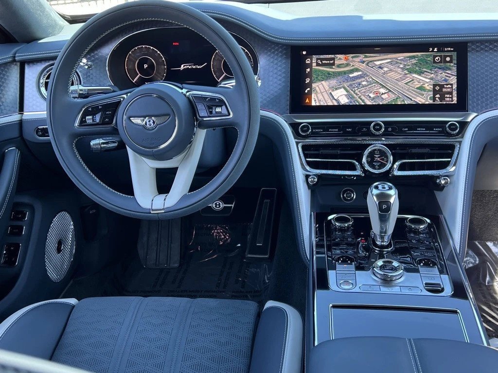 Certified 2025 Bentley Flying Spur Plug-In Hybrid w/ First Edition Specification AWD/4WD image 4