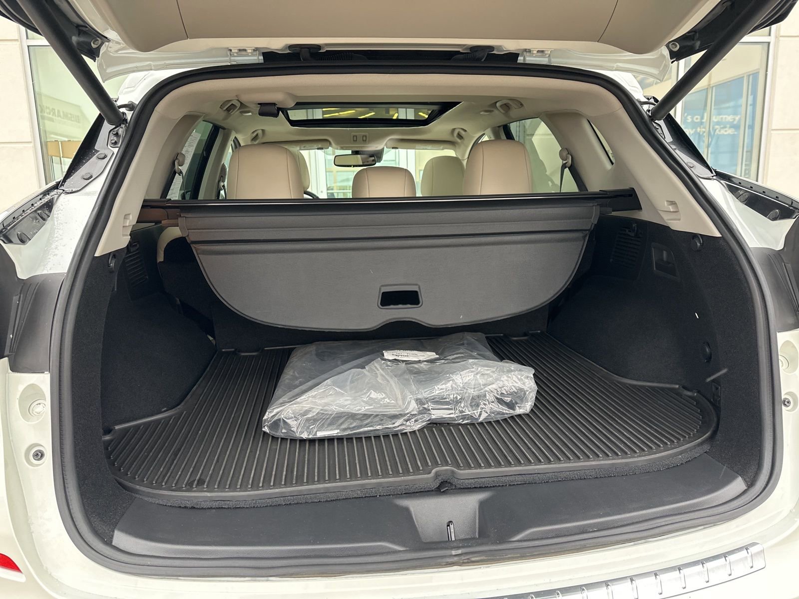 Used 2023 Nissan Murano Platinum w/ Cargo Package AWD/4WD image 27
