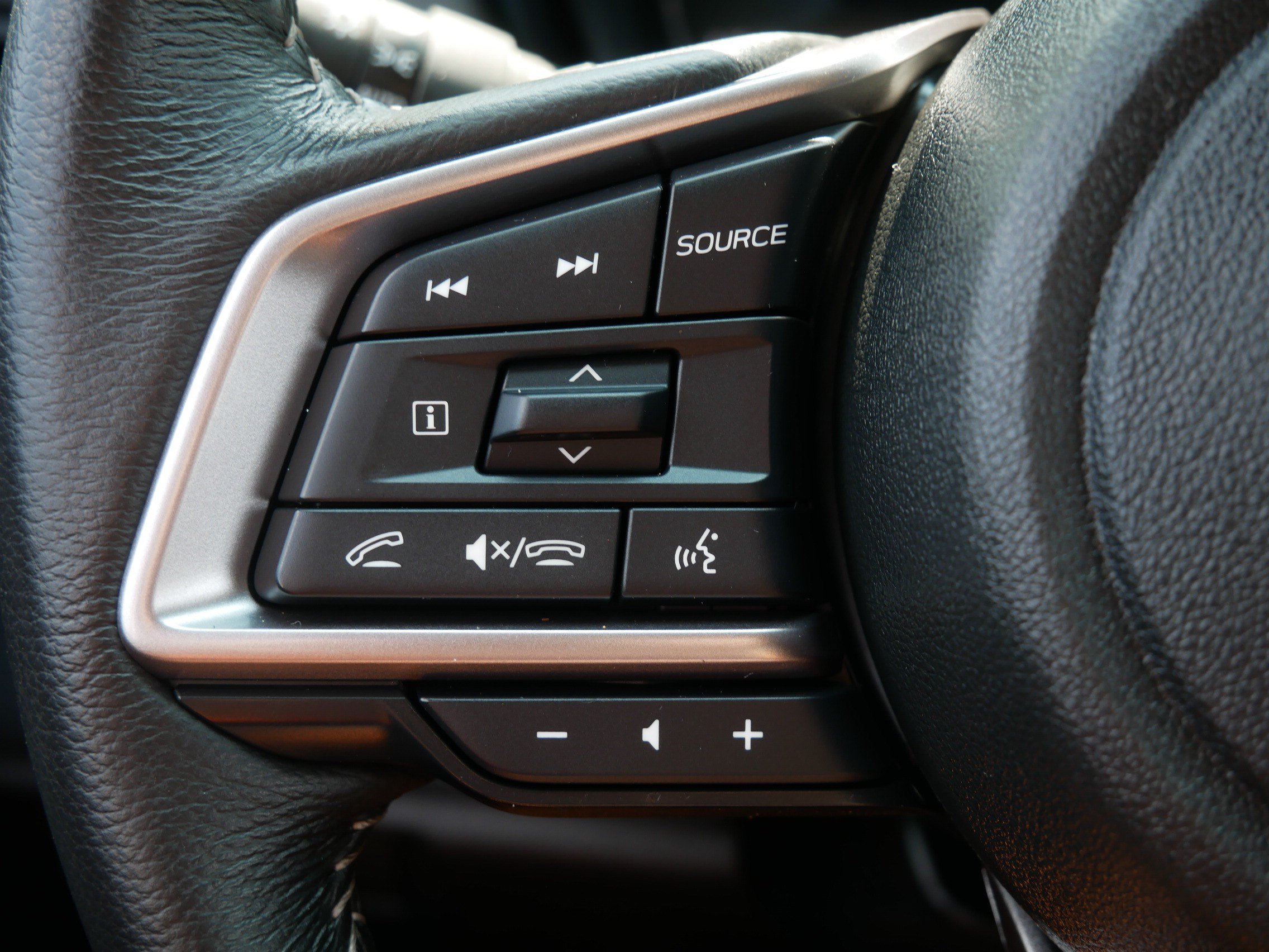Certified 2025 Subaru Outback Premium AWD/4WD image 31