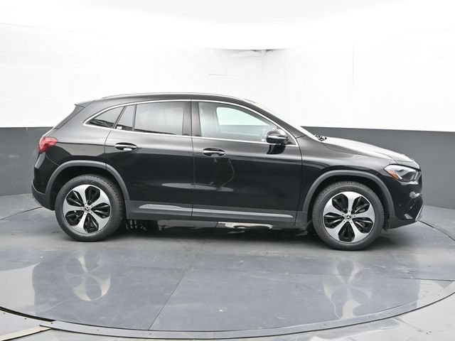 Used 2025 Mercedes-Benz GLA 250 4MATIC image 4