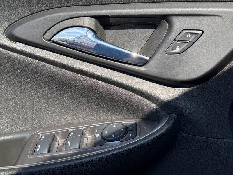 Used 2023 Chevrolet Malibu RS w/ LPO, Floor Liner Package image 21