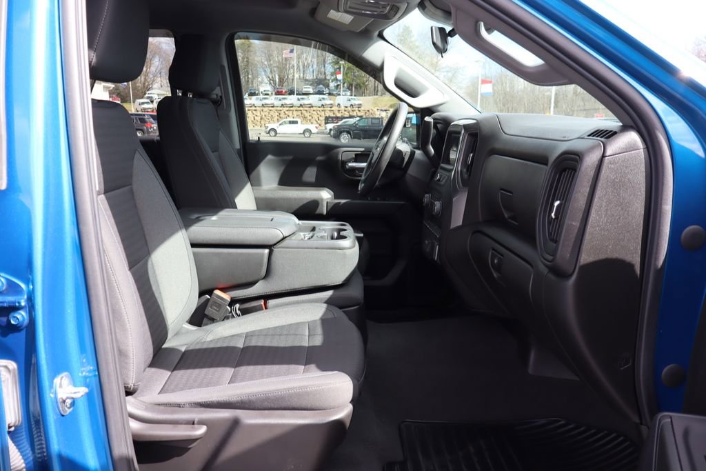 Used 2022 Chevrolet Silverado 1500 Custom w/ LPO, Dark Essentials Package image 16