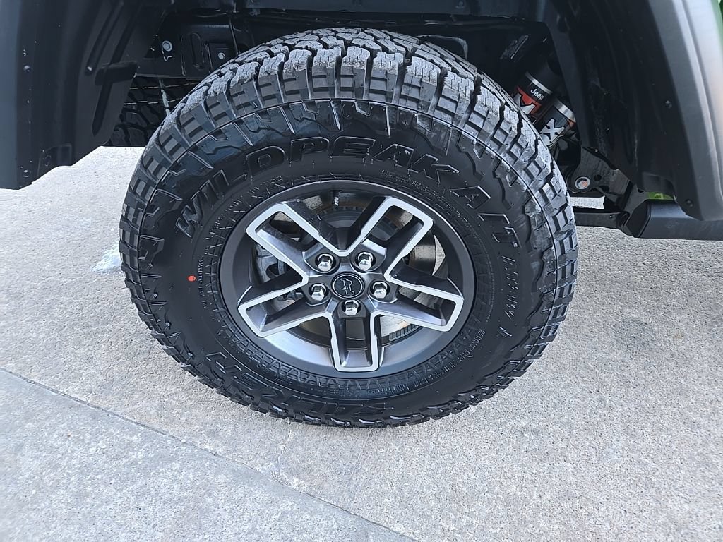 New 2026 Jeep Gladiator Mojave w/ Safety Group AWD/4WD image 28