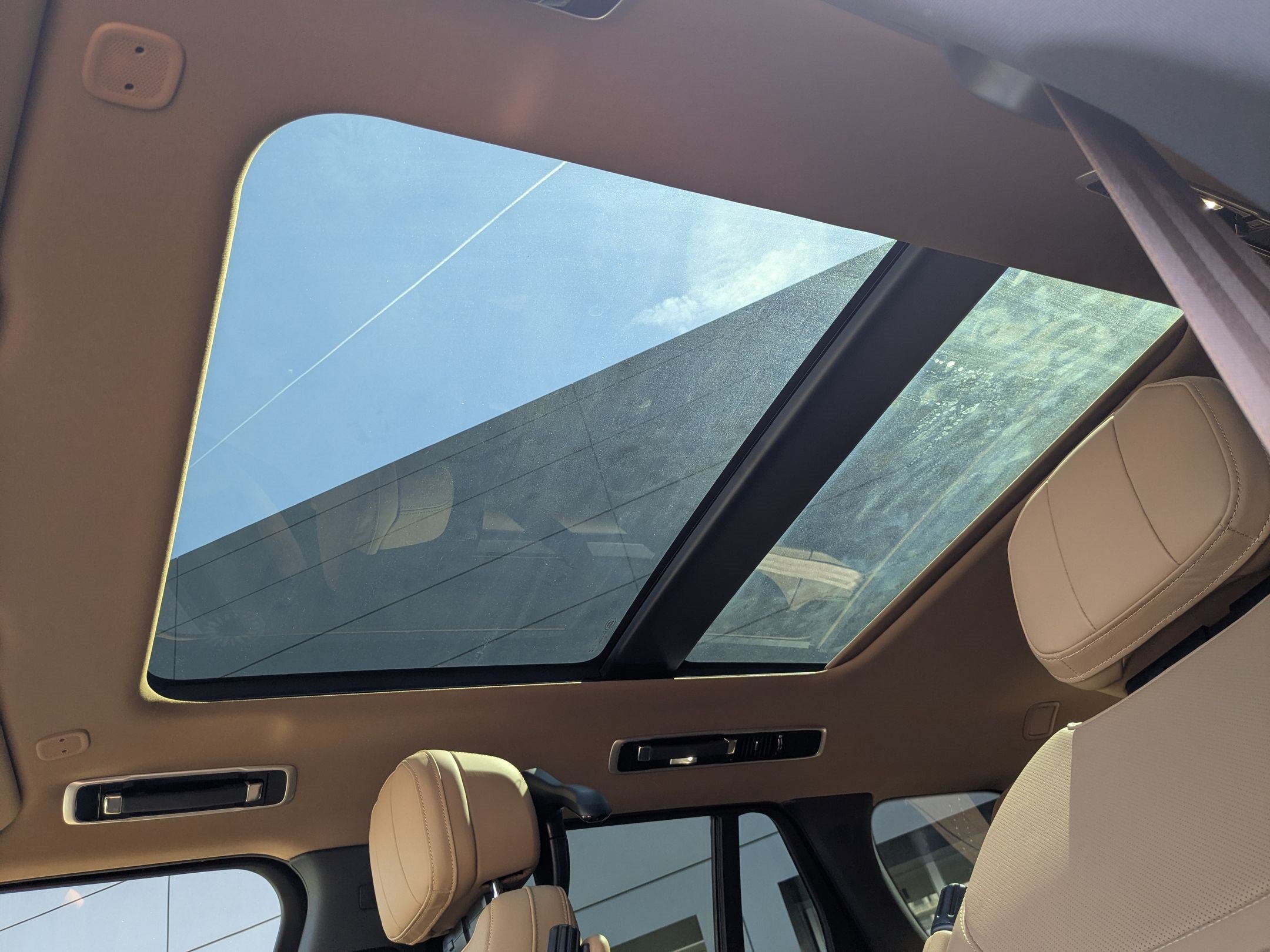 New 2026 Land Rover Range Rover SE AWD/4WD image 26