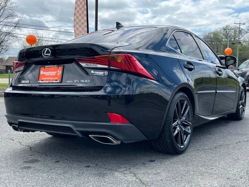 Used 2020 Lexus IS 300 F Sport w/ Blackline Edition image 7