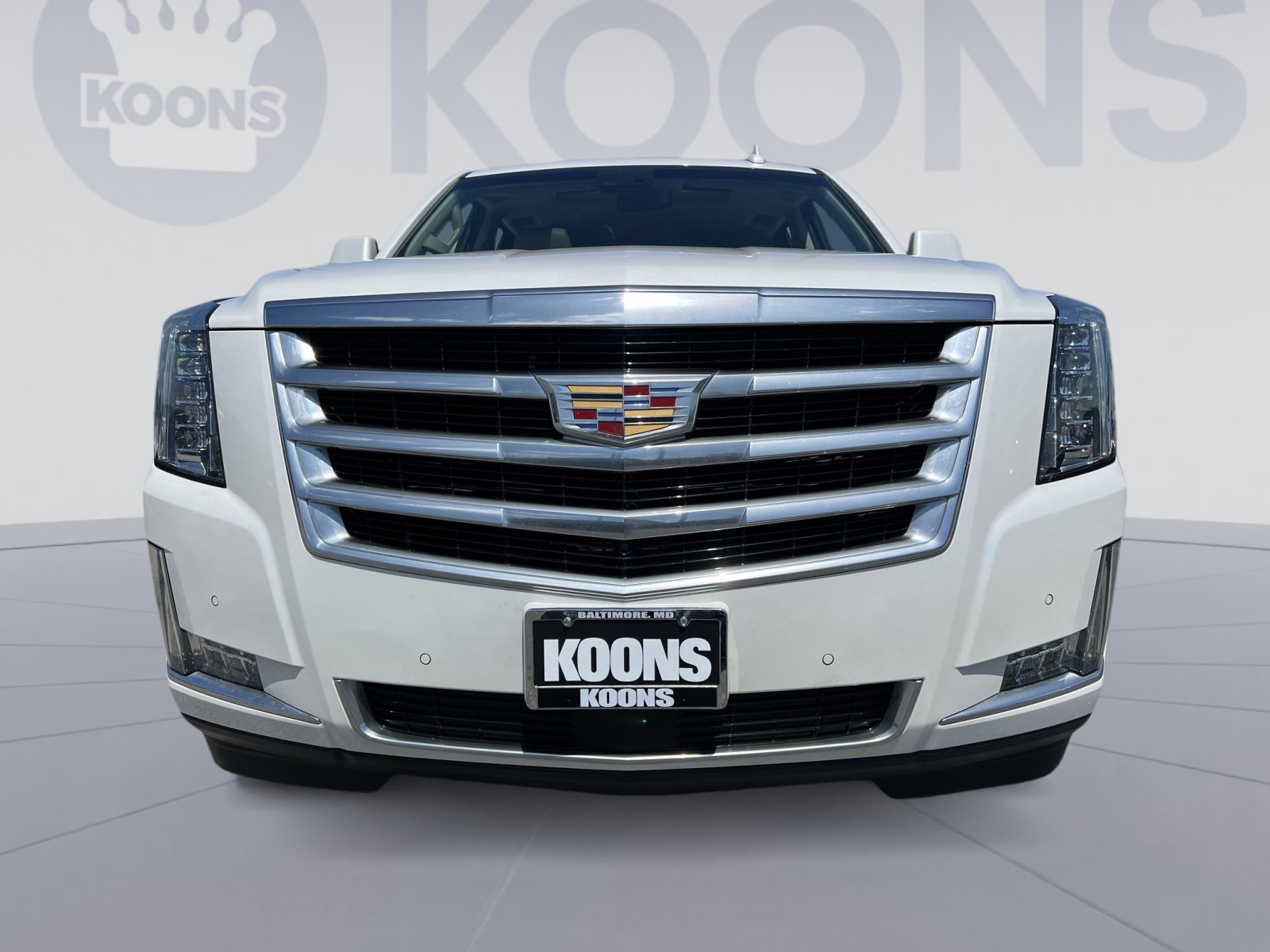 Used 2018 Cadillac Escalade Premium Luxury RWD image 19