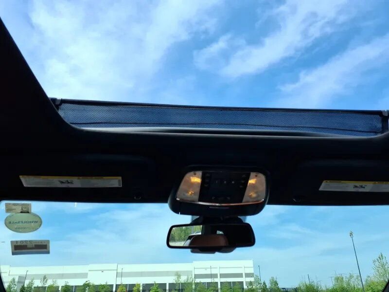 Used 2015 Jeep Grand Cherokee SRT w/ Luxury Group II AWD/4WD image 19