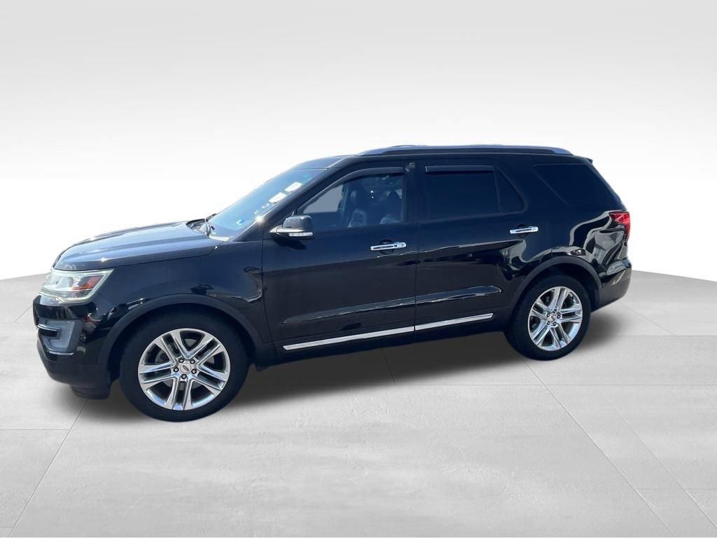 Used 2017 Ford Explorer Limited FWD image 2
