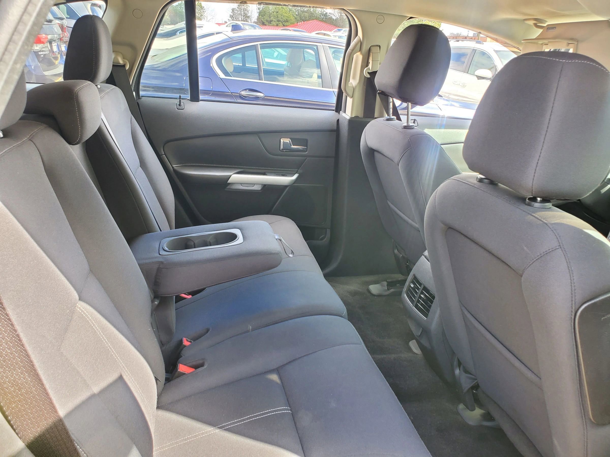 Used 2013 Ford Edge SE FWD image 23