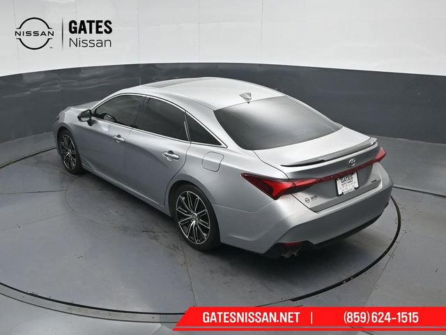 Used 2019 Toyota Avalon XSE FWD image 51