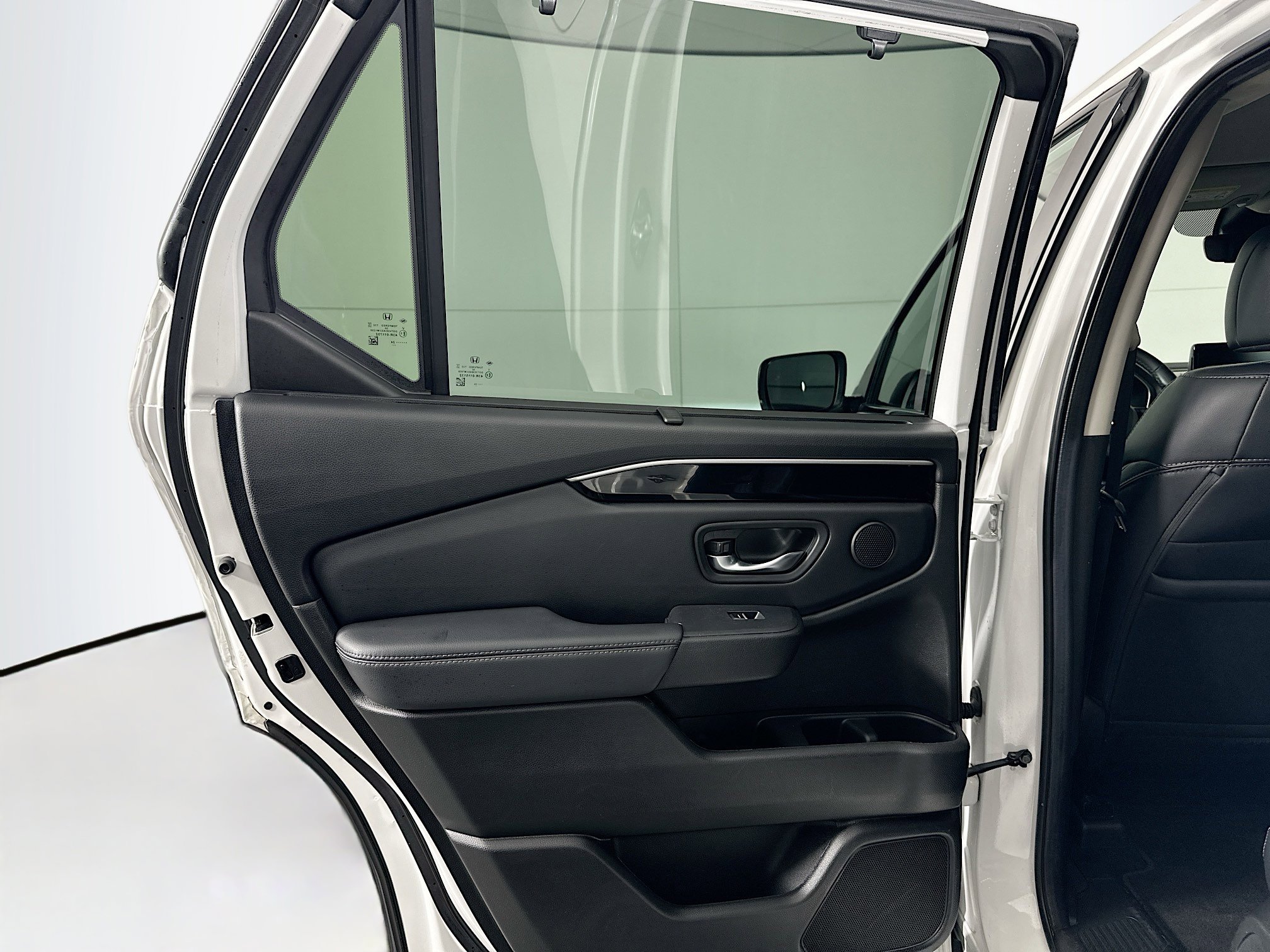 Used 2025 Honda Pilot EX-L image 25