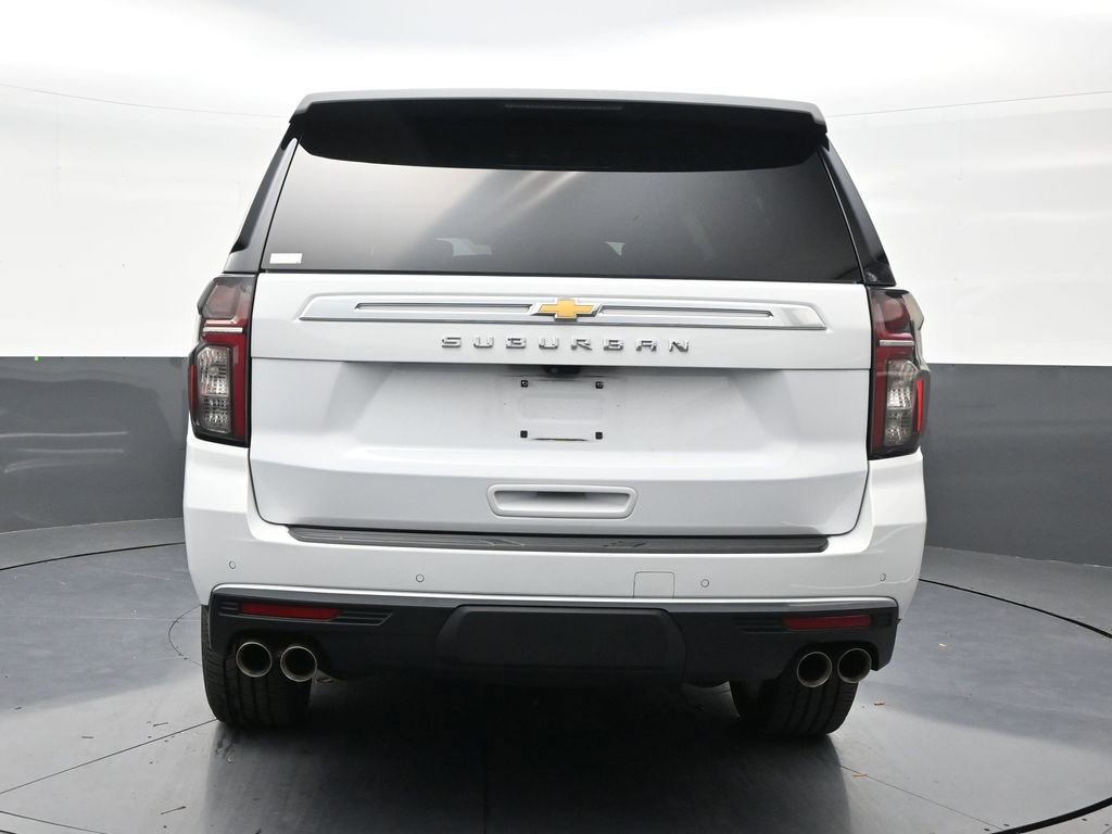 Used 2022 Chevrolet Suburban High Country RWD image 4