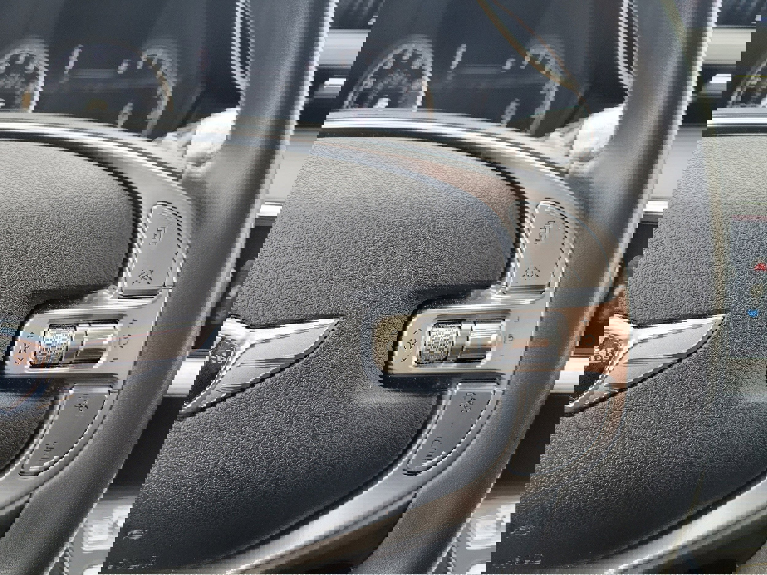 Used 2022 Genesis GV70 2.5T w/ Advanced Package image 15