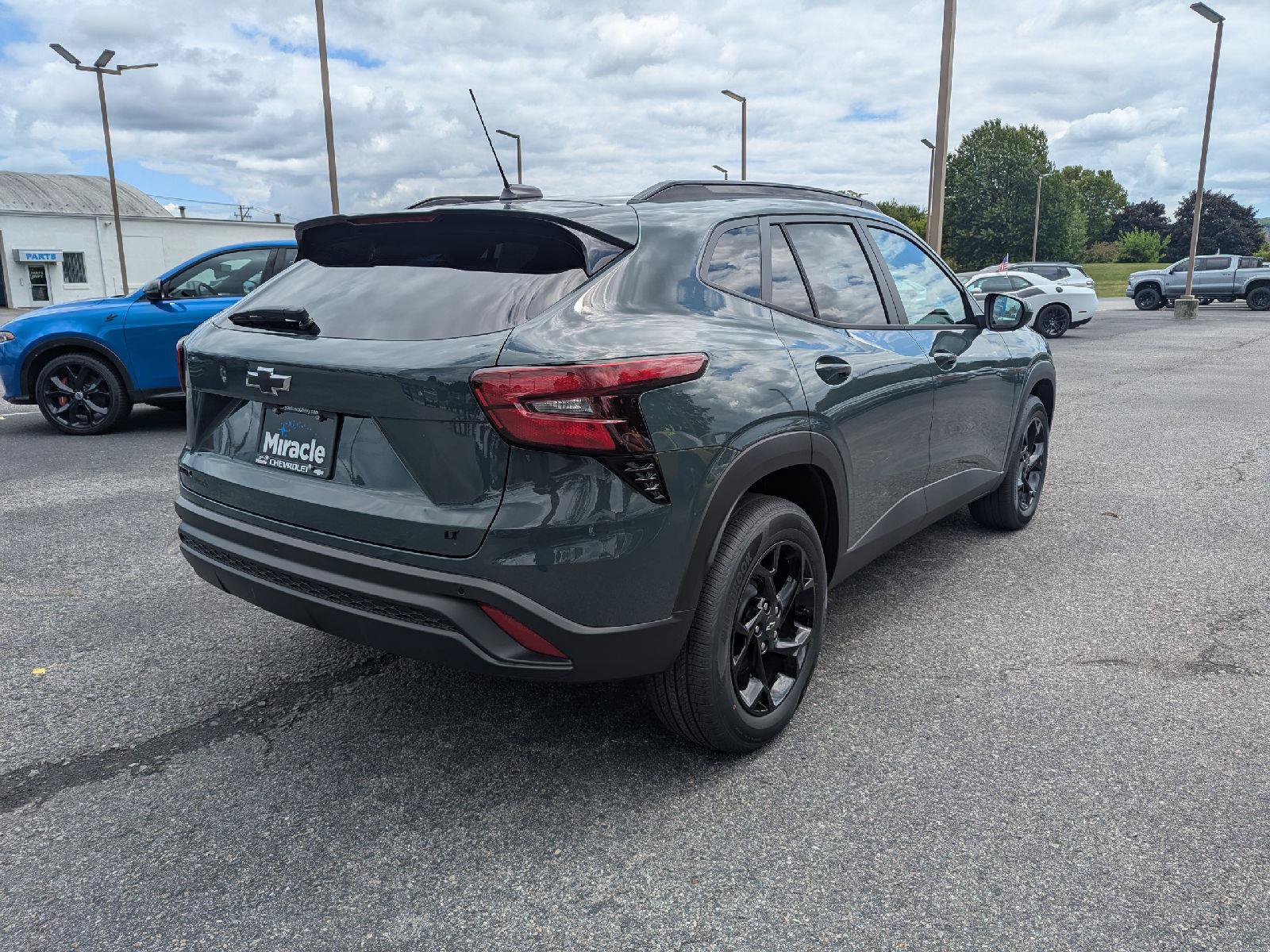 New 2026 Chevrolet Trax LT w/ Driver Confidence Package FWD image 31