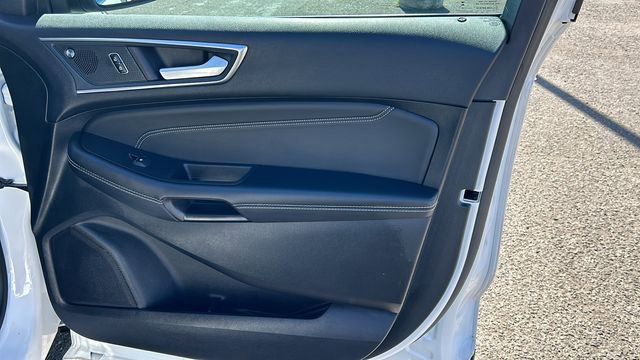 Certified 2023 Ford Edge Titanium w/ Class II Trailer Tow Package image 10