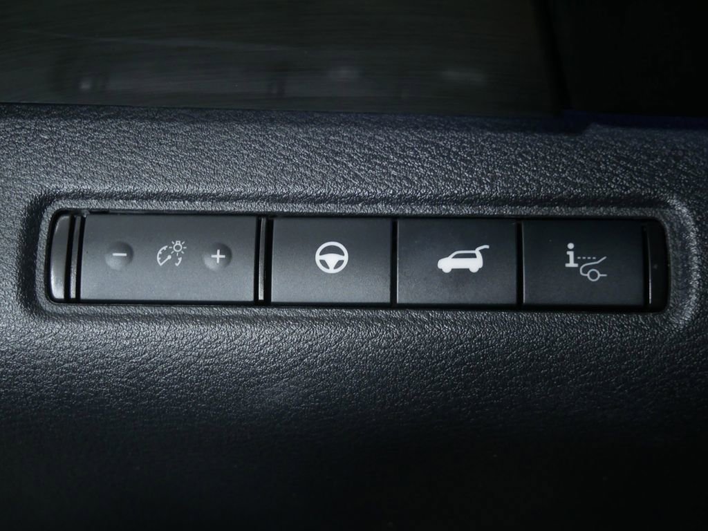 Used 2023 Nissan Pathfinder Platinum w/ Cargo Package AWD/4WD image 24
