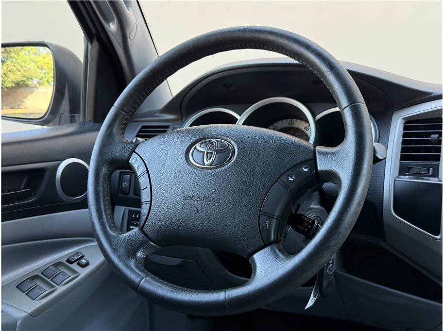 Used 2011 Toyota Tacoma PreRunner w/ TRD Sport Pkg w/JBL Audio RWD image 7