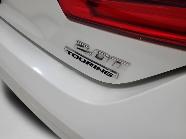 Certified 2019 Honda Accord Touring image 8