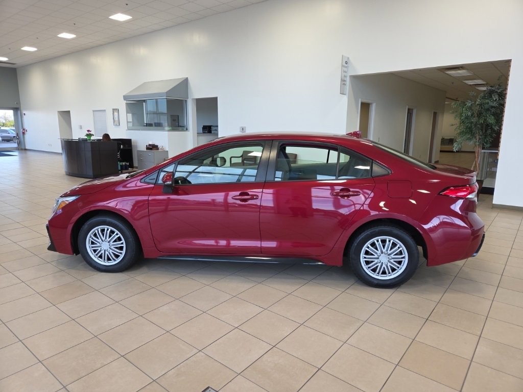 Used 2024 Toyota Corolla SE image 9