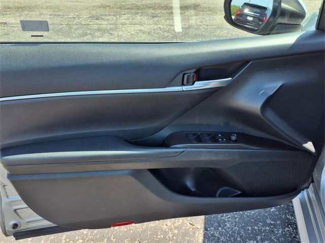 Used 2023 Toyota Camry LE image 43