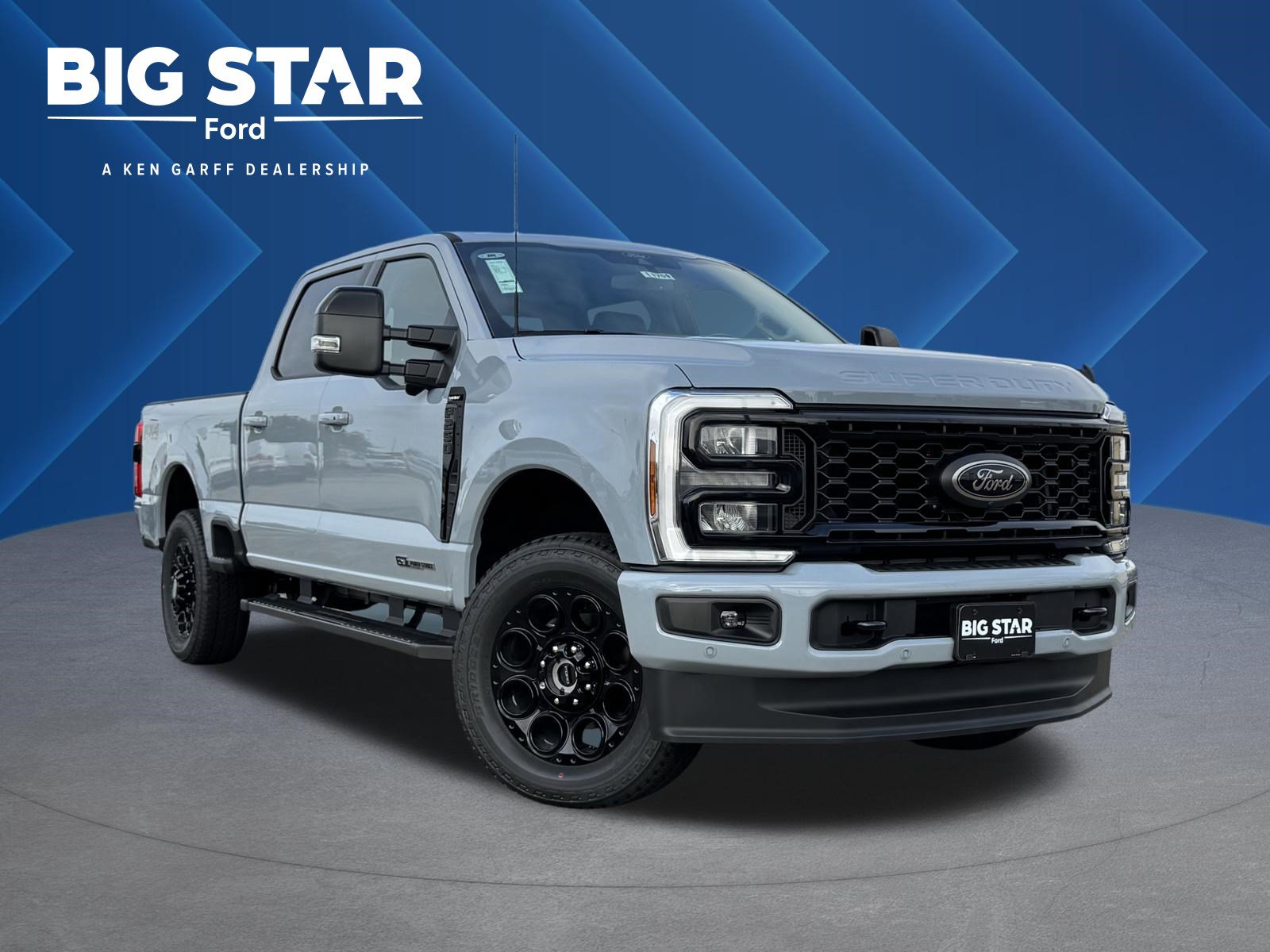 New 2026 Ford F250 Lariat w/ Black Appearance Package