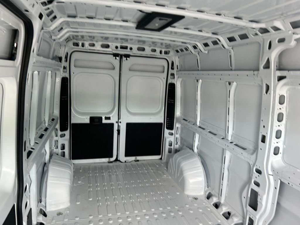 New 2026 RAM ProMaster 2500 w/ Convenience Group FWD image 18