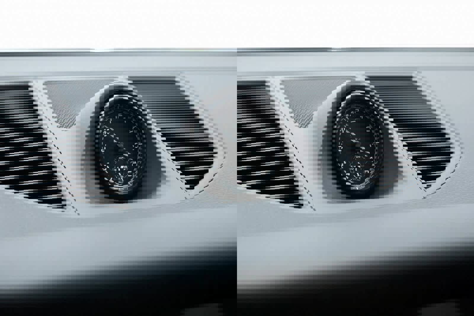 Certified 2025 Porsche Macan image 25