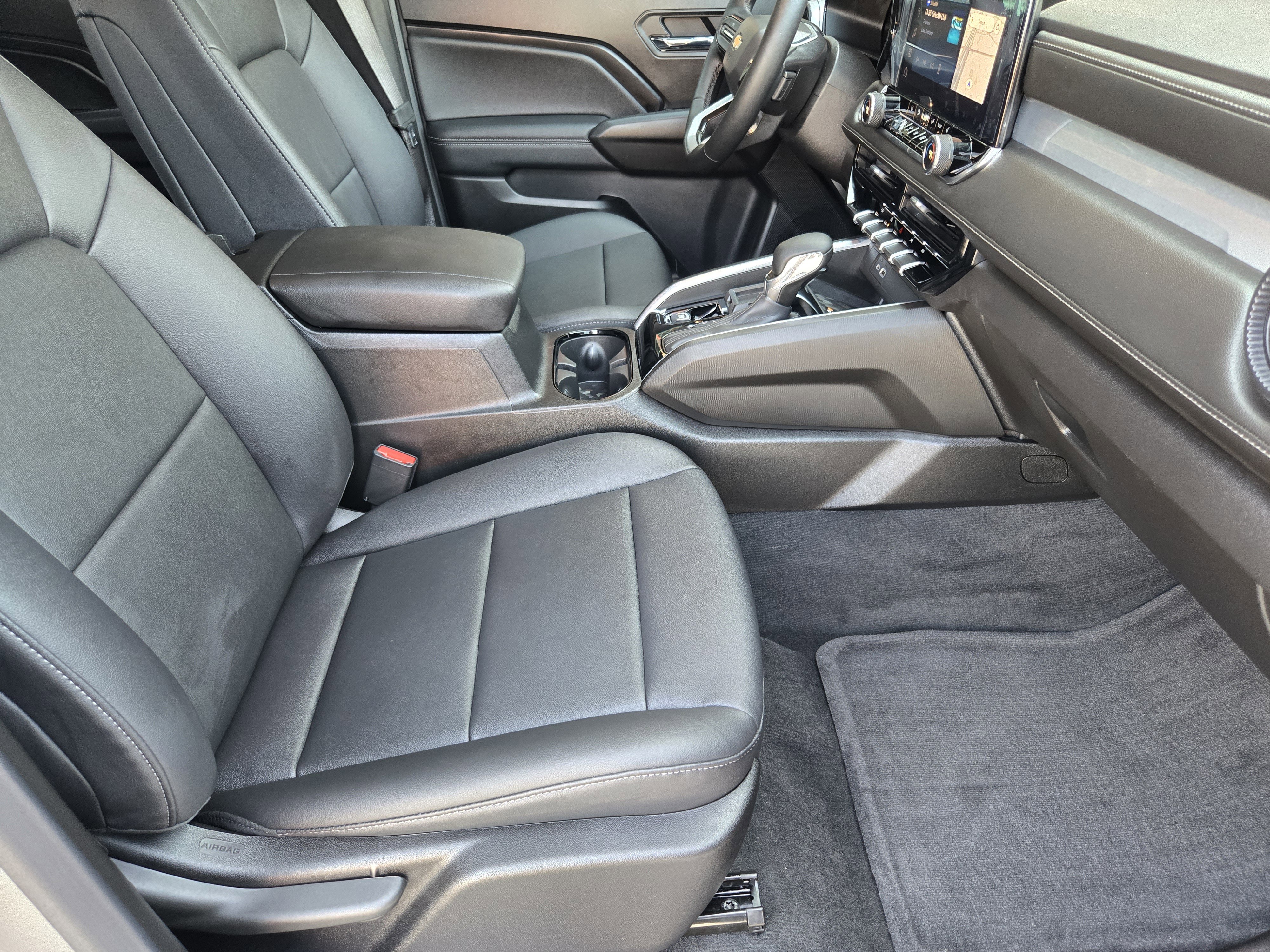 Used 2026 Chevrolet Colorado LT w/ LT Convenience Package image 10