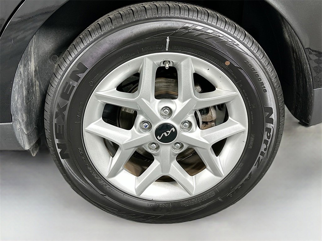 Used 2024 Kia Soul LX w/ Option Group 015 image 27