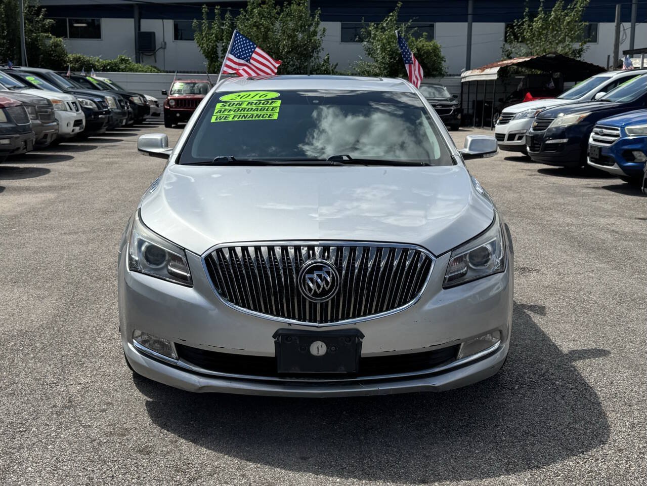 Used 2016 Buick LaCrosse Leather FWD image 3