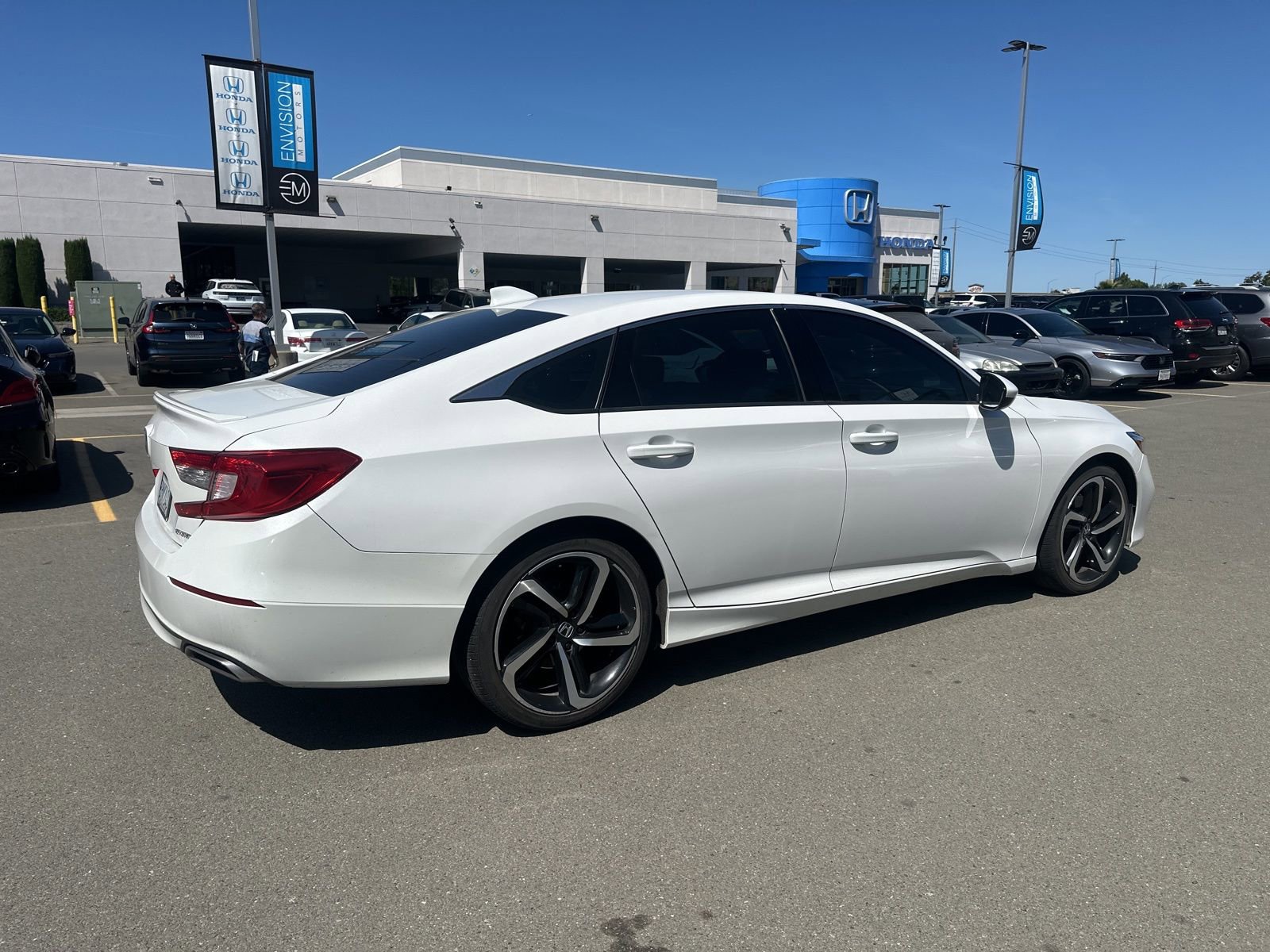 Used 2020 Honda Accord Sport image 3