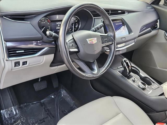 Used 2022 Cadillac XT4 Luxury image 10