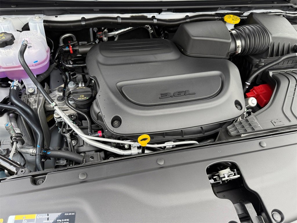 New 2026 Chrysler Pacifica Select image 21