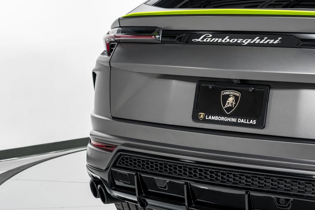 Used 2022 Lamborghini Urus AWD/4WD image 58