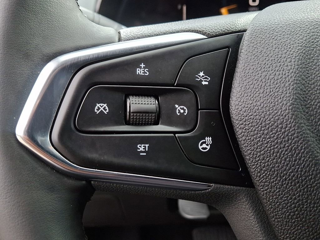 Used 2024 Chevrolet Trax LT w/ Driver Confidence Package image 21