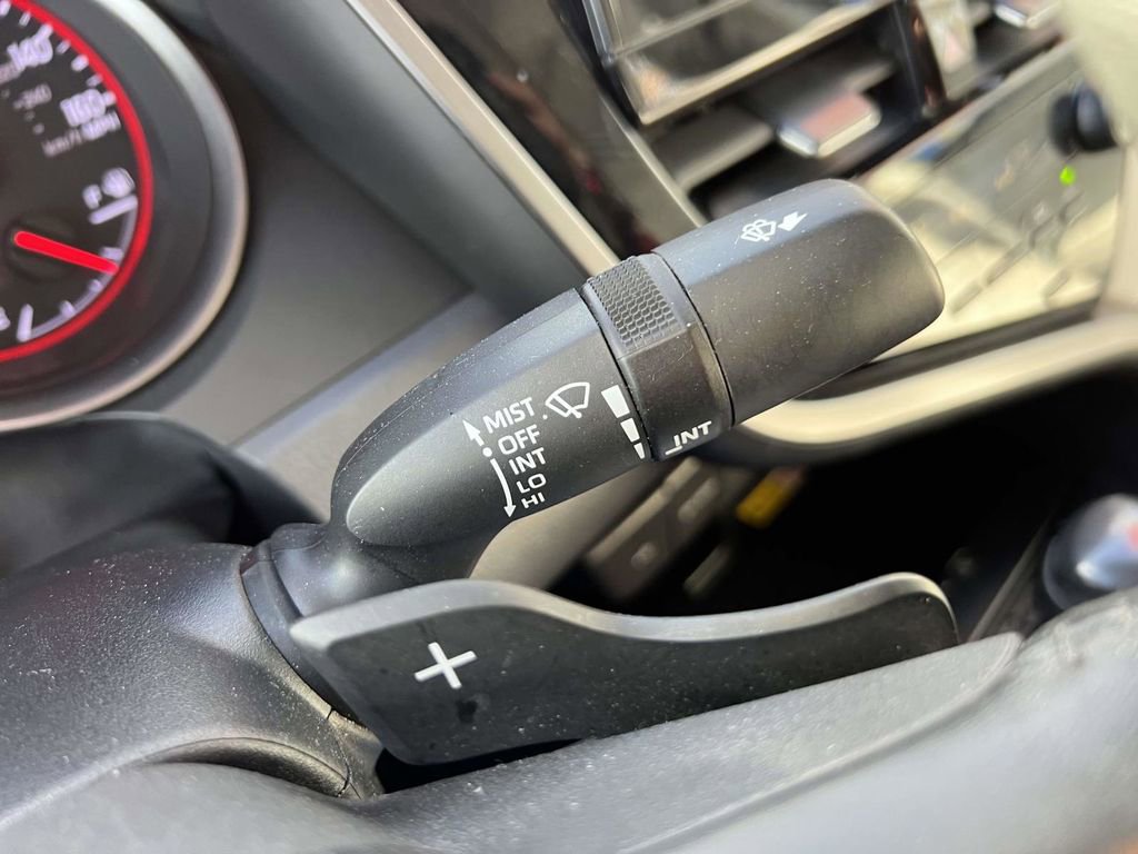 Used 2023 Toyota Camry XSE image 32