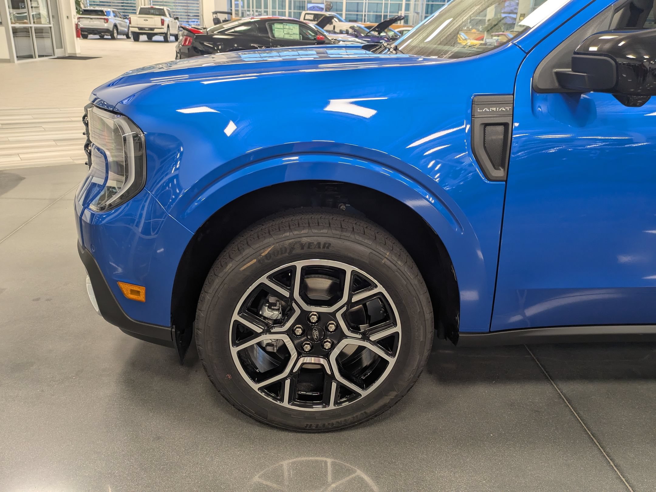 New 2026 Ford Maverick Lariat w/ 4K Tow Package AWD/4WD image 11