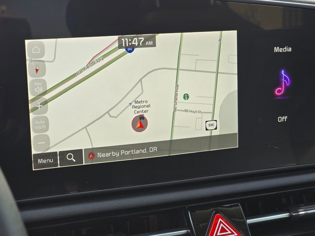 Used 2024 Kia Niro EX Touring image 30