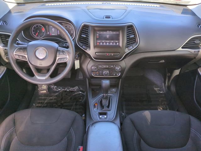 Used 2021 Jeep Cherokee Latitude FWD image 15