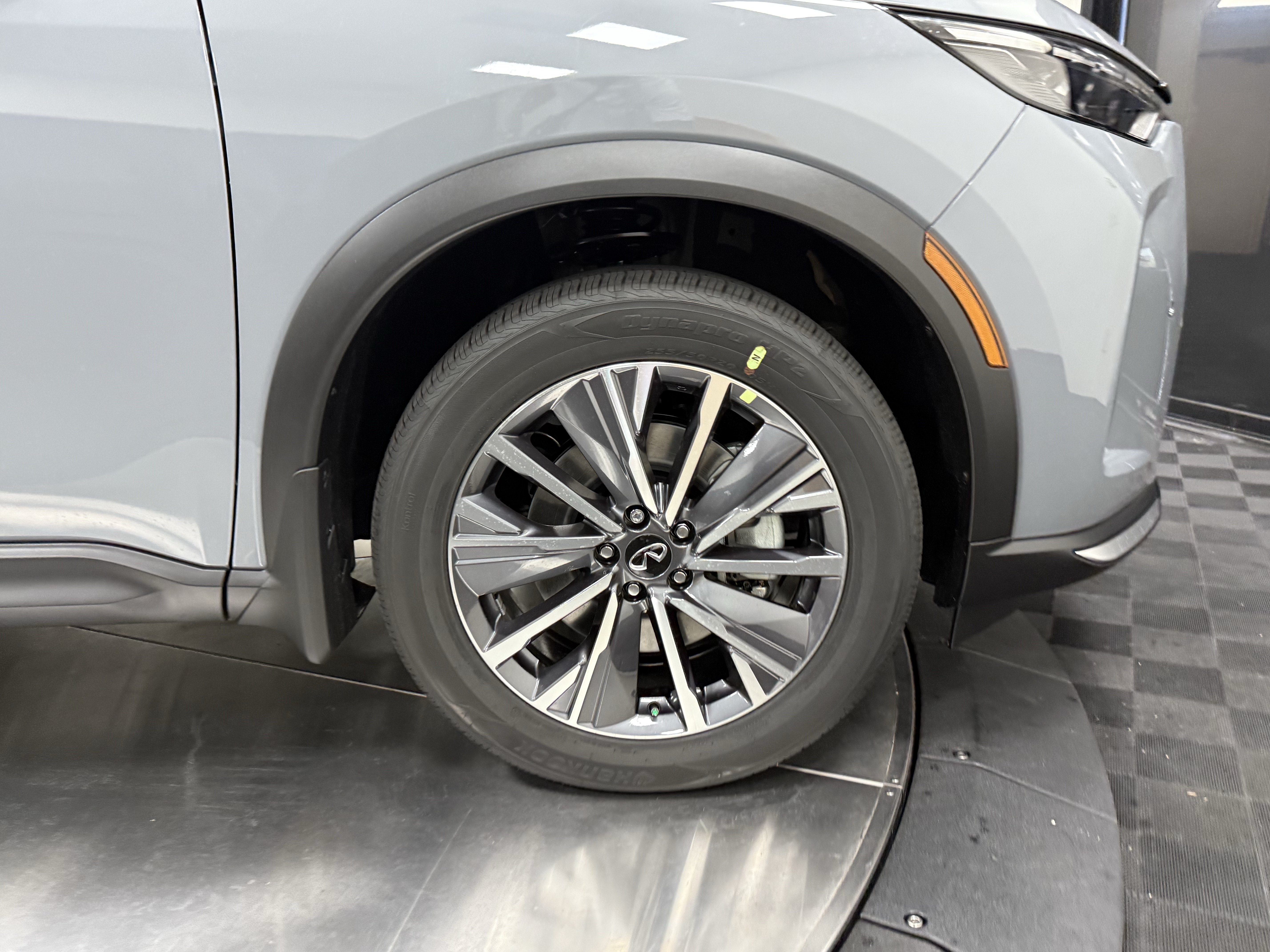 Certified 2027 INFINITI QX60 Luxe w/ Cargo Package FWD image 7