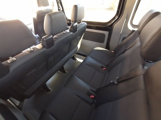 Used 2017 Mercedes-Benz Sprinter 2500 image 40