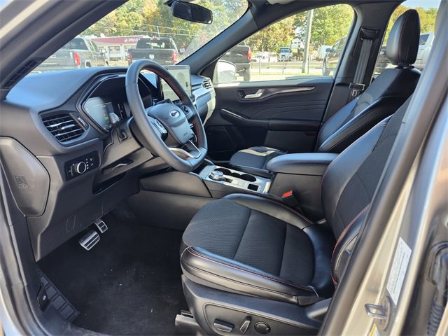 Certified 2024 Ford Escape ST-Line w/ Tech Pack #1 image 18