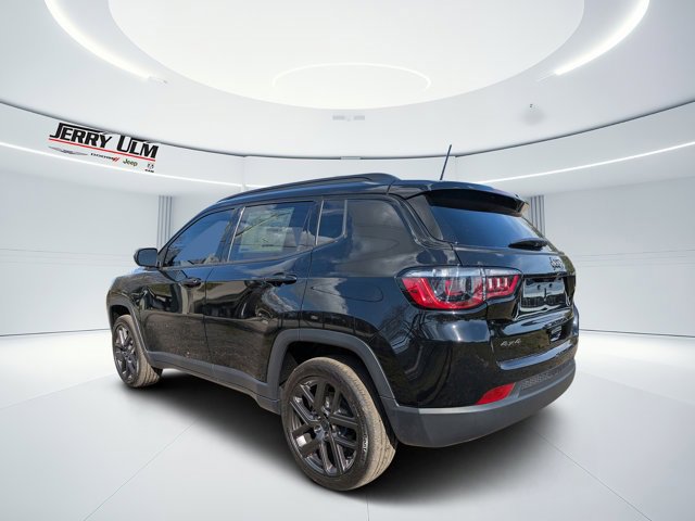 New 2026 Jeep Compass Latitude w/ Sun and Sound Group image 32